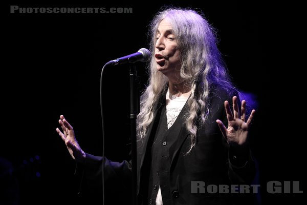 PATTI SMITH - 2021-10-08 - PARIS - Grand Rex - 